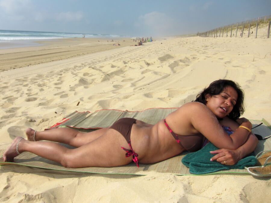 Free porn pics of indian desi milf wife chubby mature bikini beach exposed public  16 of 46 pics
