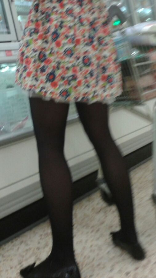 Free porn pics of Candid - shopping tights girl 10 of 11 pics
