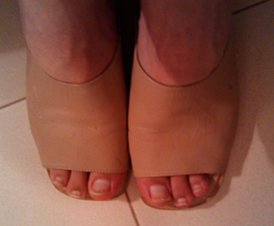 Free porn pics of My feet in woman flats 5 of 6 pics