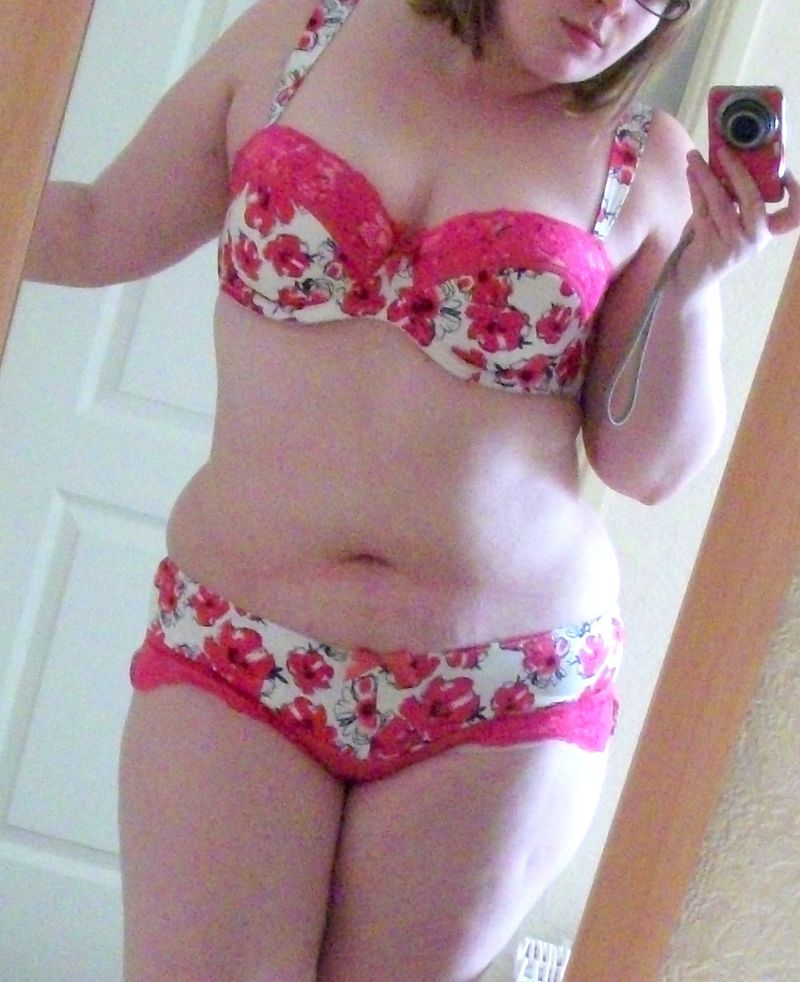 Free porn pics of Bodacious busty blonde British BBW bombshell 7 of 73 pics