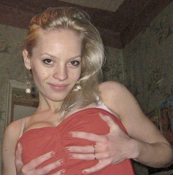Free porn pics of blonde teen nn 1 of 155 pics