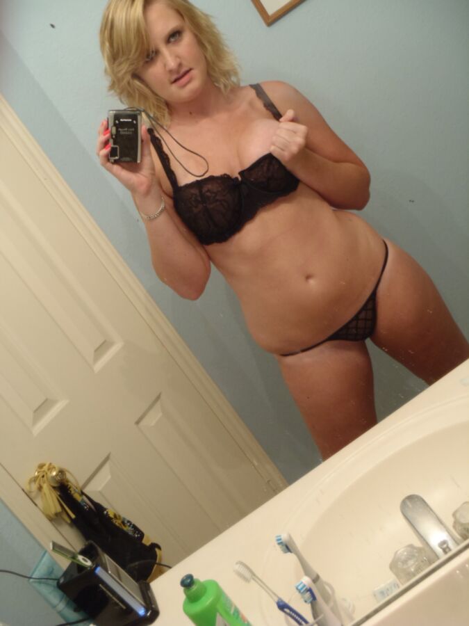 Free porn pics of Blonde With Curve Selfshot 15 of 22 pics