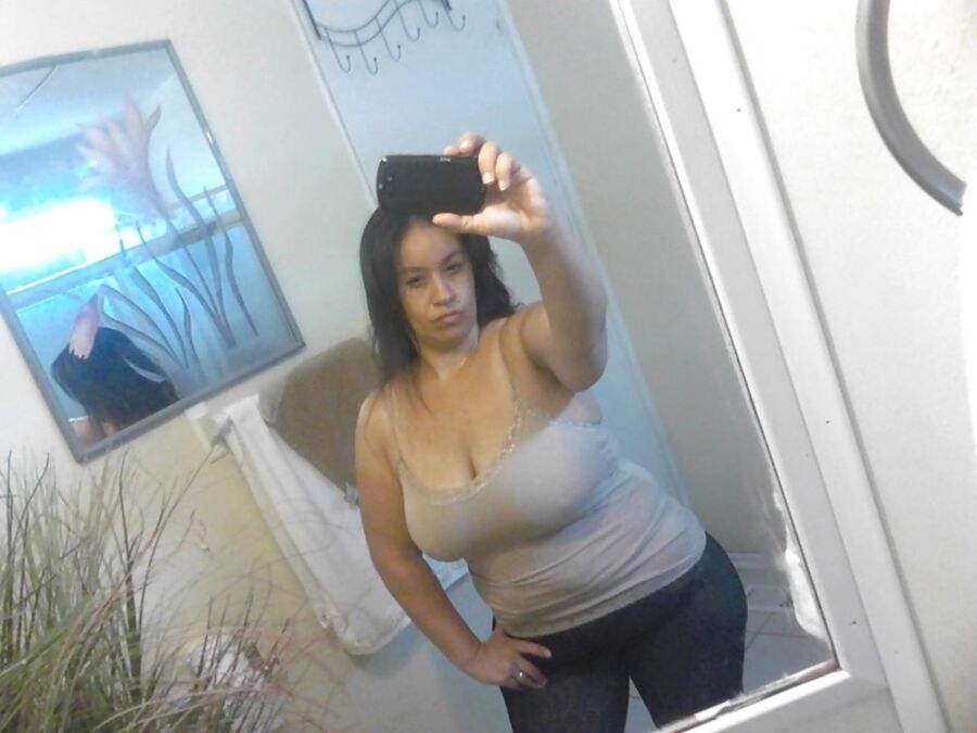 Free porn pics of Busty Mexican Woman trades pics 1 of 7 pics