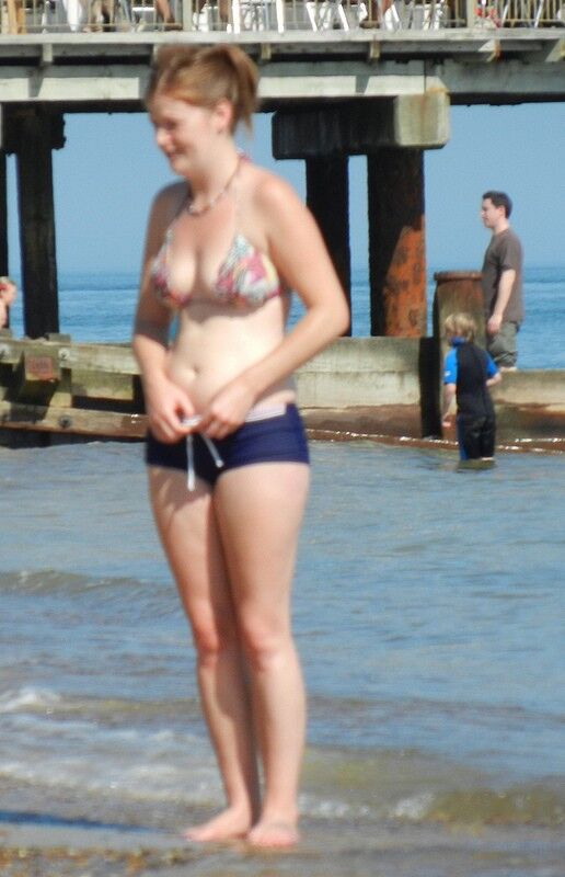 Free porn pics of Some candids from Southwold, Suffolk 21 of 28 pics