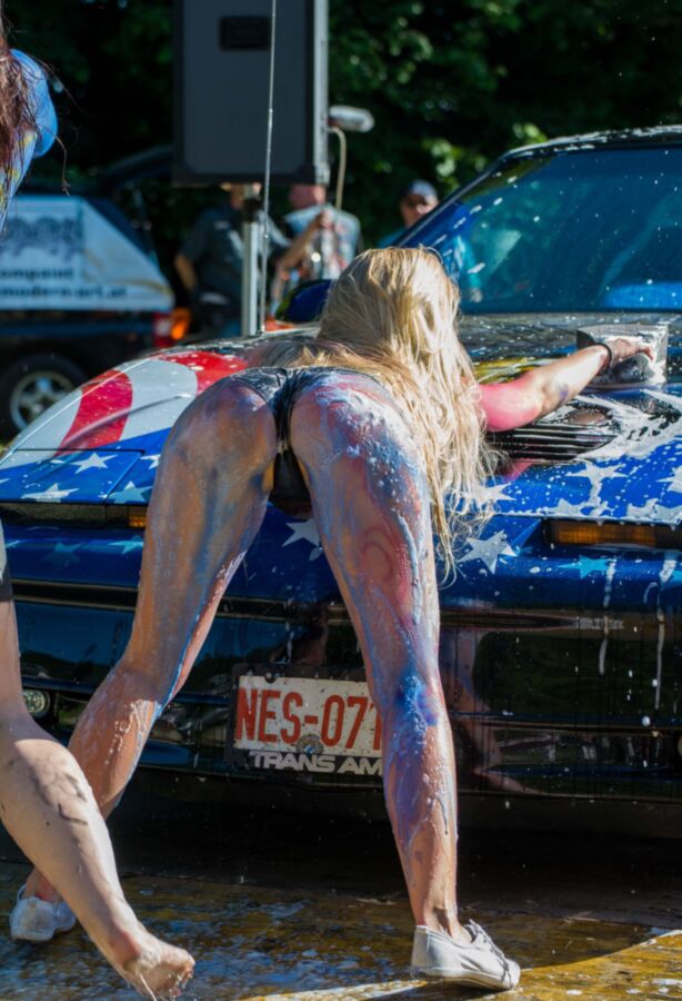 Free porn pics of sexy bikini car wash 18 of 99 pics