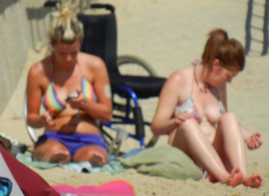 Free porn pics of Some candids from Southwold, Suffolk 16 of 28 pics