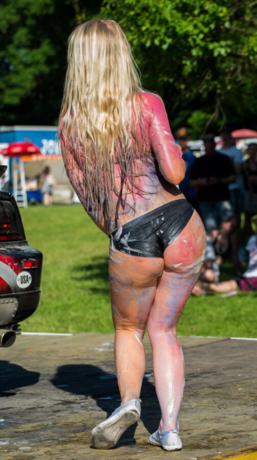 Free porn pics of sexy bikini car wash 15 of 99 pics