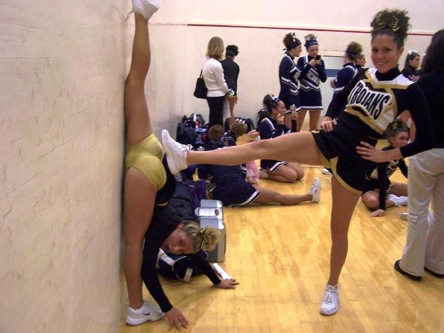 Free porn pics of Cheerleaders stretching 22 of 106 pics