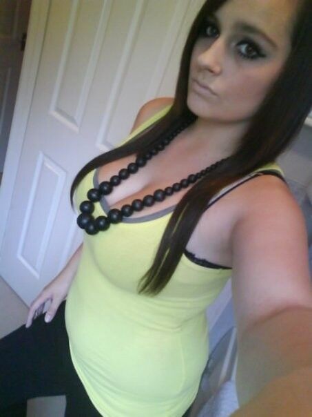 Free porn pics of Chav fuck toy with nice tits 8 of 8 pics
