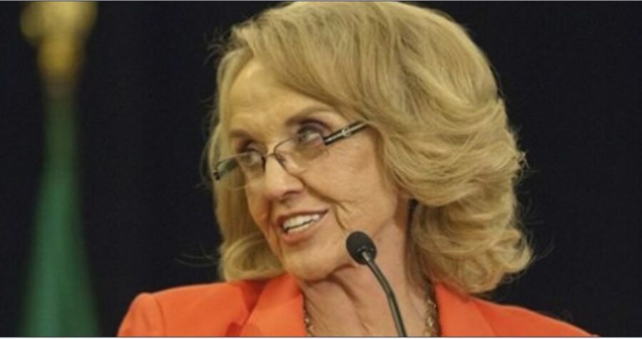 Free porn pics of No woman is sexier than conservative Jan Brewer 15 of 50 pics