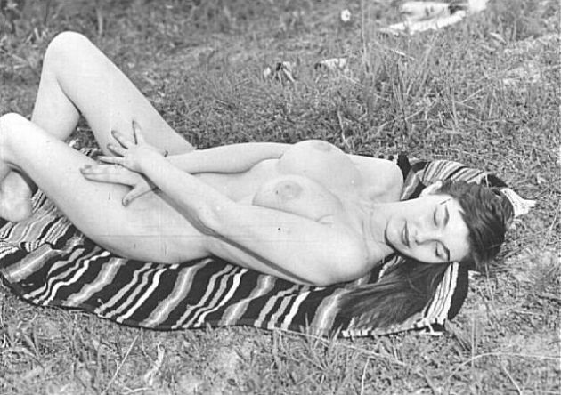 Free porn pics of vintage ladies 8 of 107 pics