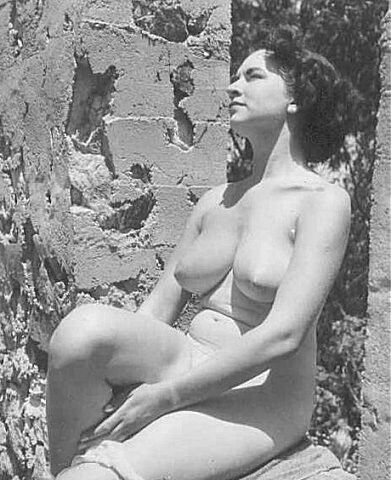 Free porn pics of vintage ladies 13 of 107 pics