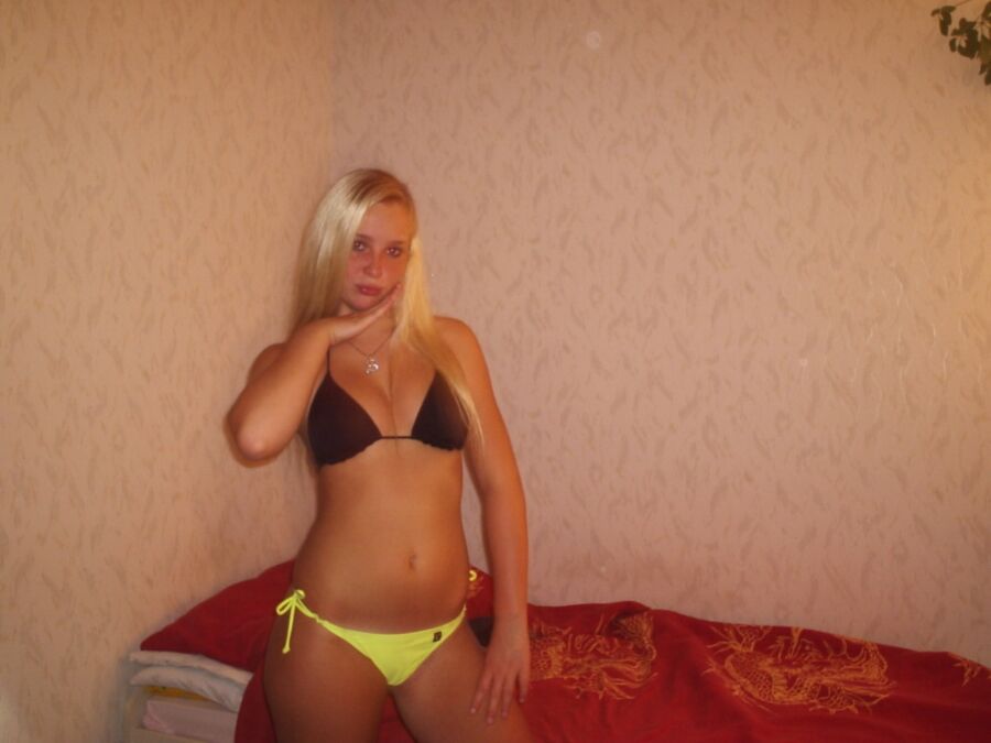 Free porn pics of Blond amateur Sandra 14 of 65 pics