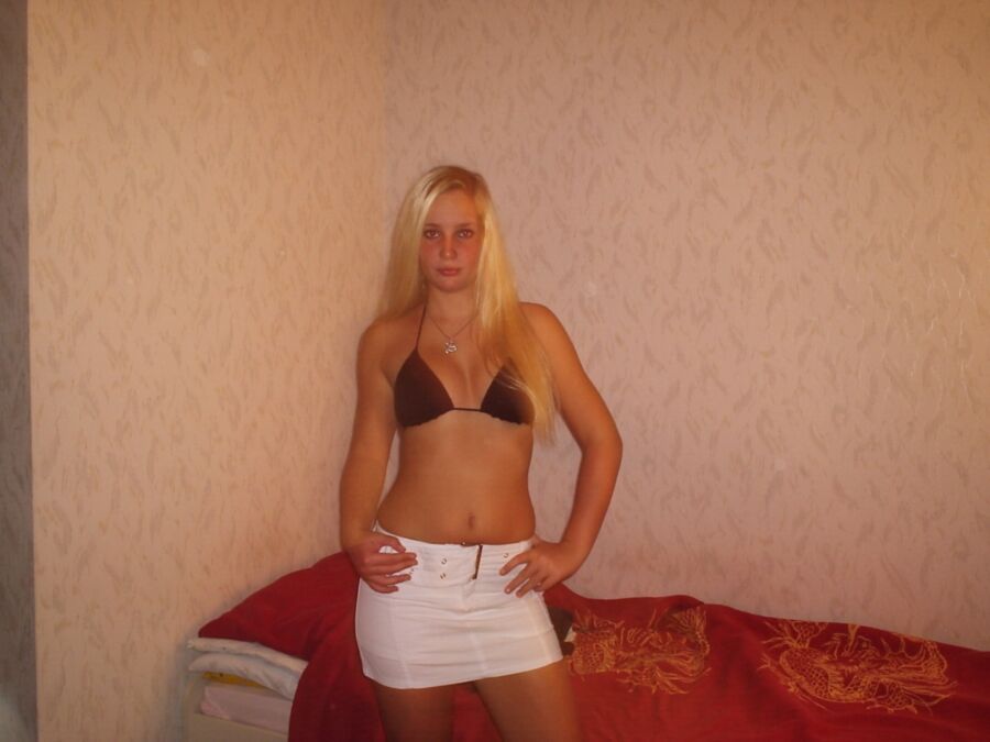 Free porn pics of Blond amateur Sandra 18 of 65 pics