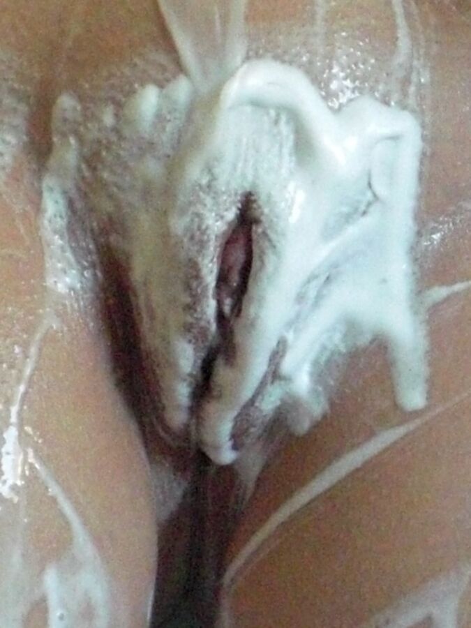 Free porn pics of My Susis pussy shaving!!! 24 of 43 pics