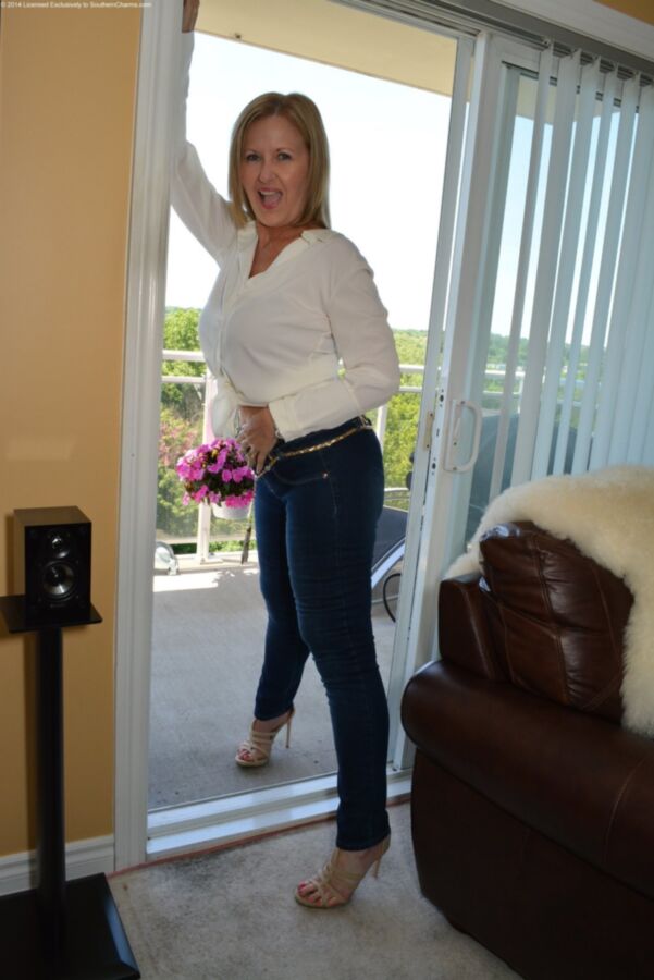 Free porn pics of MILF in jeans 16 of 46 pics