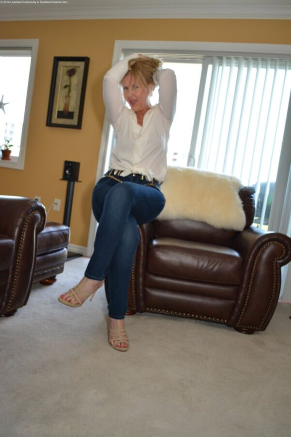 Free porn pics of MILF in jeans 11 of 46 pics