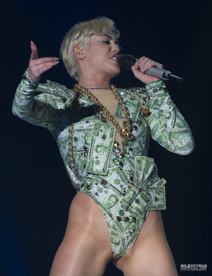 Free porn pics of Miley Cyrus - hot and kinky 12 of 67 pics