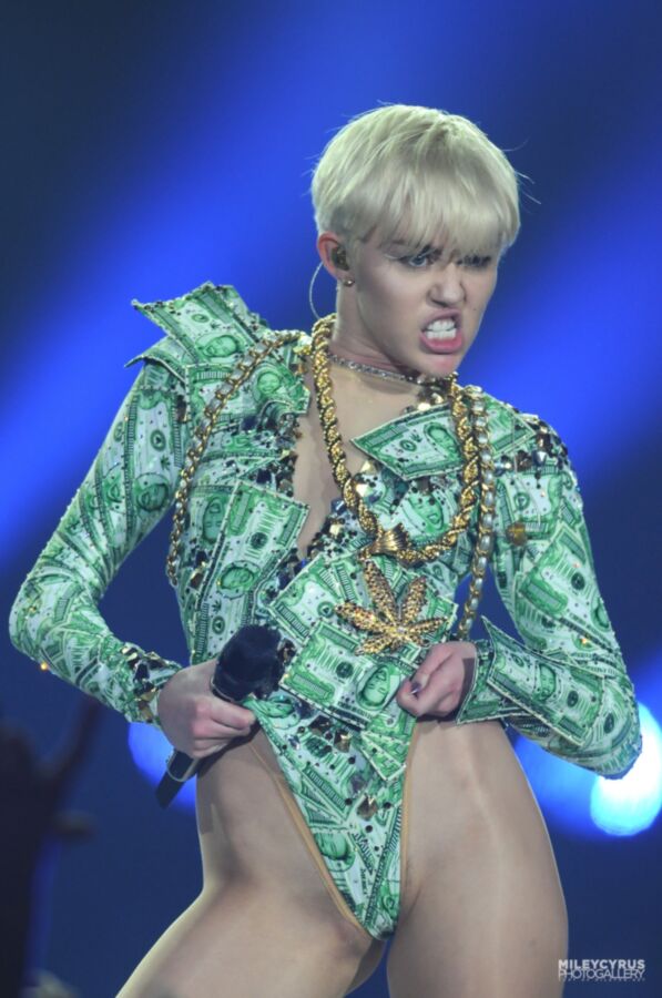 Free porn pics of Miley Cyrus - hot and kinky 7 of 67 pics