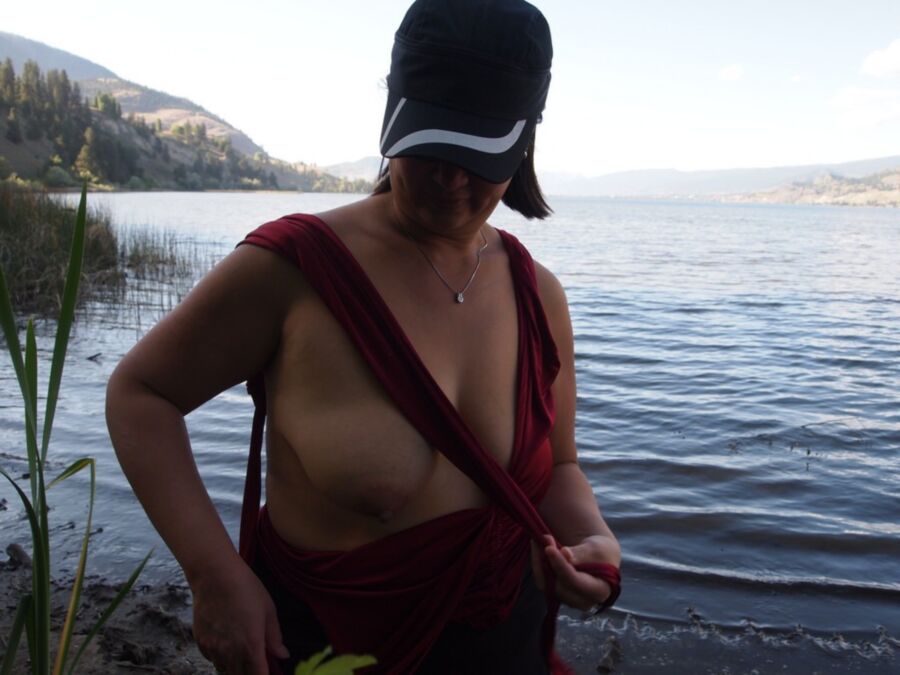 Free porn pics of B and K, IR cpl in B.C. Canada, asian Milf nudists 2 of 90 pics