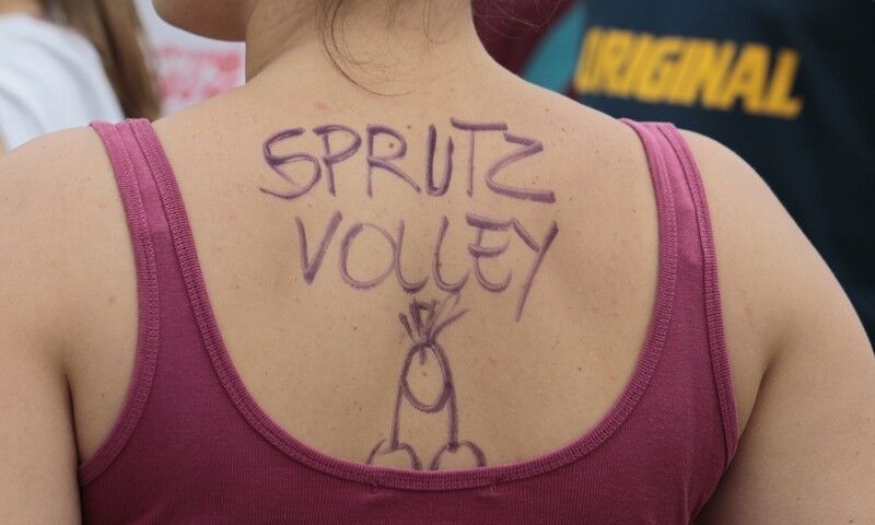 Free porn pics of Spy at the volleybal tournament 4 of 66 pics