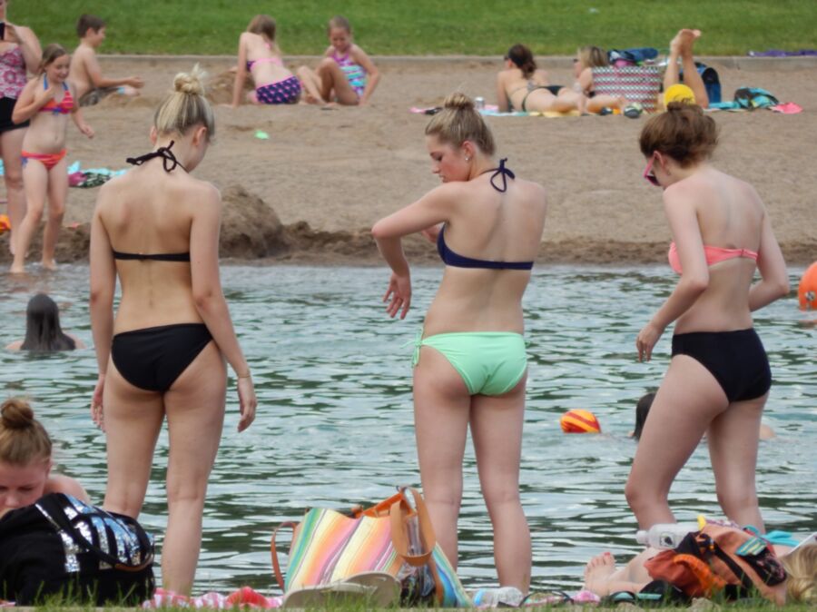 Free porn pics of Nice group of teens in bikinis. 9 of 21 pics