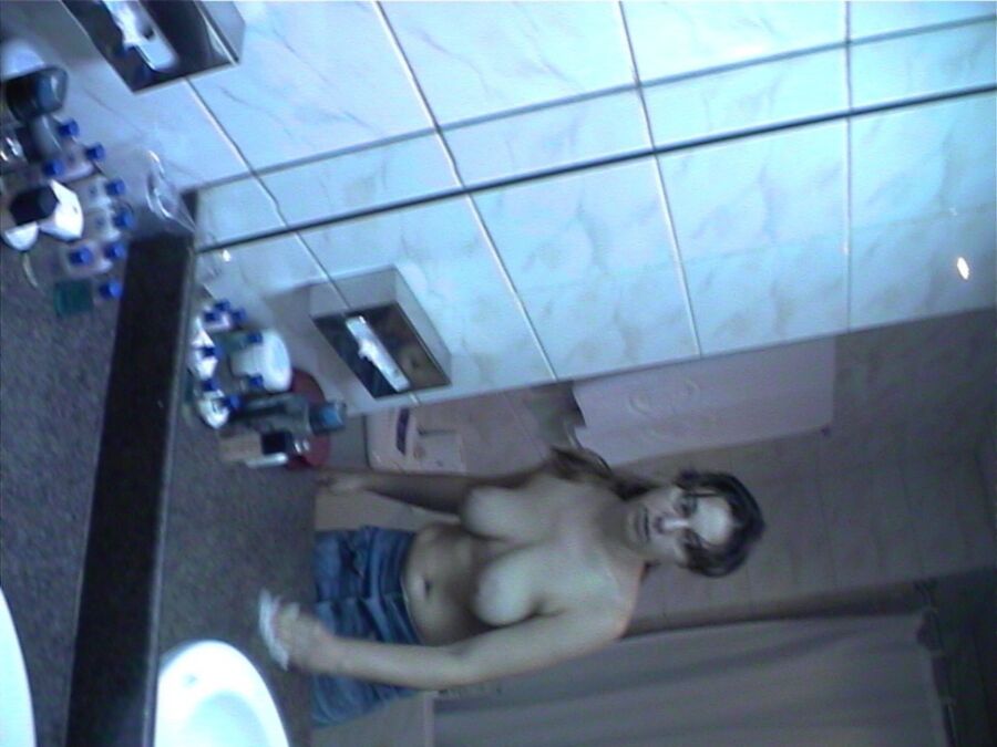 Free porn pics of Mirror Shot In A Jordanian Hotel 1 of 17 pics