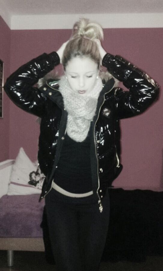 Free amateur naked vid Puffa jacket fetish