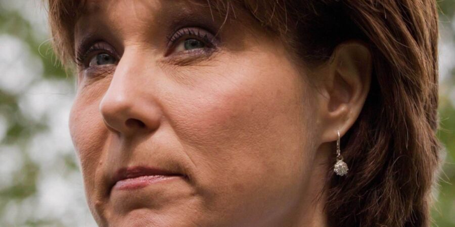 Free porn pics of Love jerking off to Premier Christy Clark 7 of 100 pics