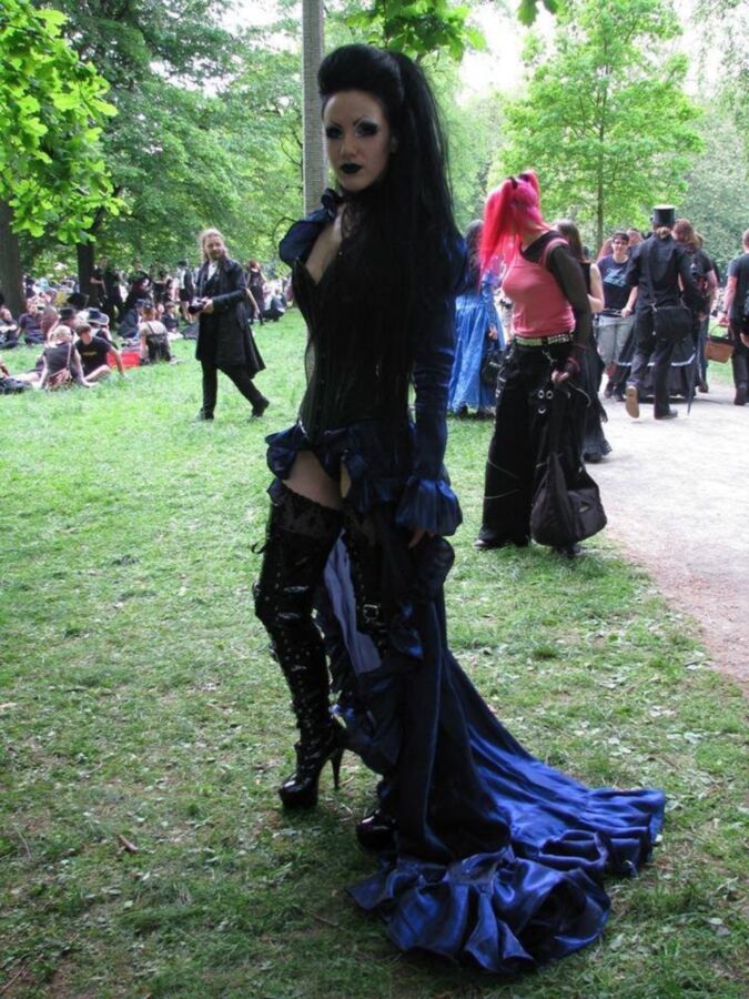 Free porn pics of Metal and gothic beauty 23 of 61 pics