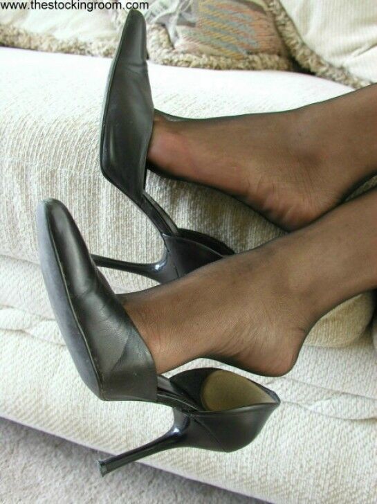 Free porn pics of A NEW SET OF WOMEN ENGAGED IN SHOE DANGLEING!! 24 of 241 pics