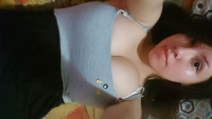 Free porn pics of Busty friend cleavage 9 of 10 pics