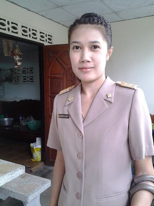 Thai uniform slut 4 of 10 pics