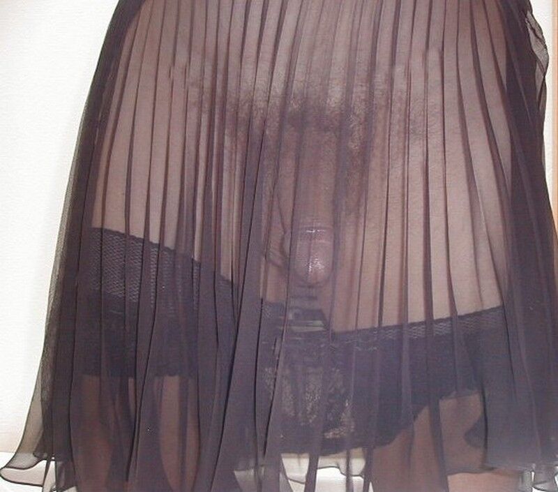 SISSY SLUT EXPOSED BACK AND FONT 2 of 10 pics