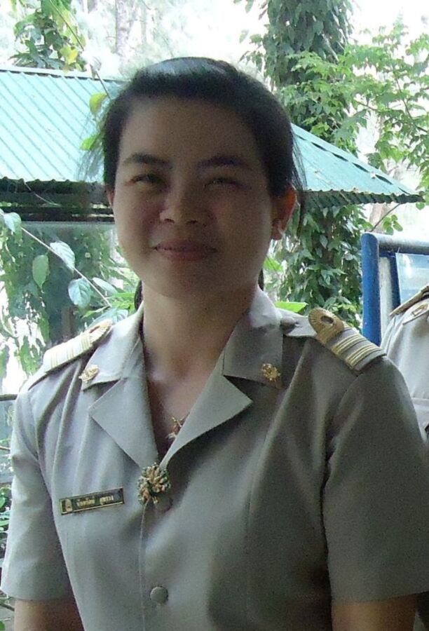 Thai uniform slut 5 of 10 pics