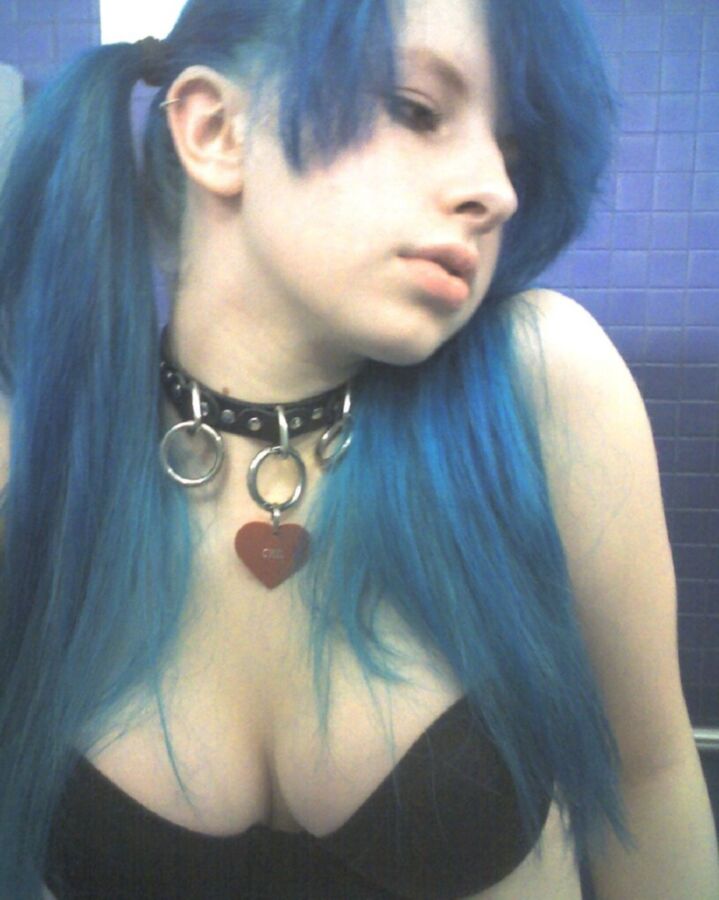 Amateur Blue-haired Cam Girl 7 of 23 pics