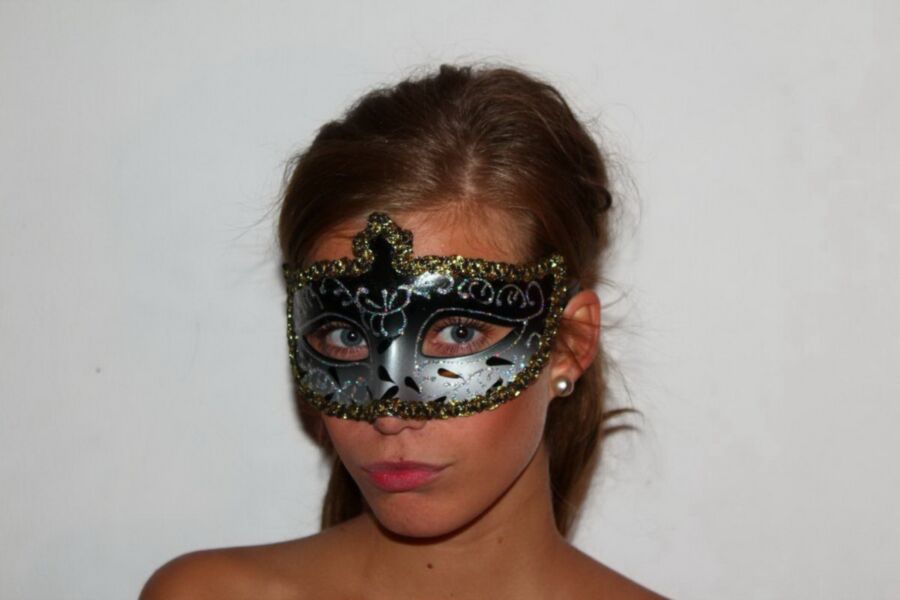 Free porn pics of Masks are Sexy 6 of 9 pics