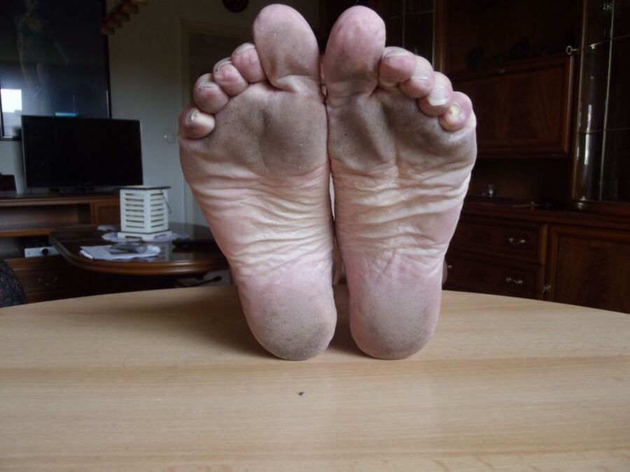 Free porn pics of WEIGHTS & FEET 8 of 77 pics