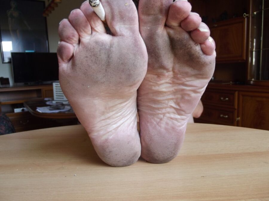 Free porn pics of WEIGHTS & FEET 16 of 77 pics