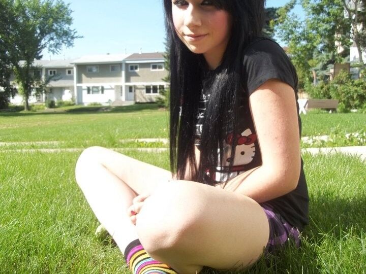 Free porn pics of how would you guys use to this little emo whore dirtier the bett 12 of 12 pics