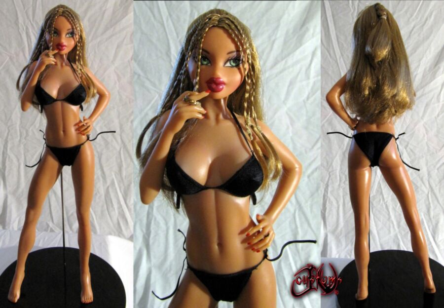 Free porn pics of Sexy nude dolls 9 of 89 pics