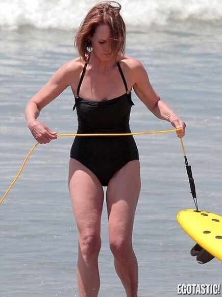 Free porn pics of Helen Hunt Looks Good In A Swimsuit 5 of 10 pics.