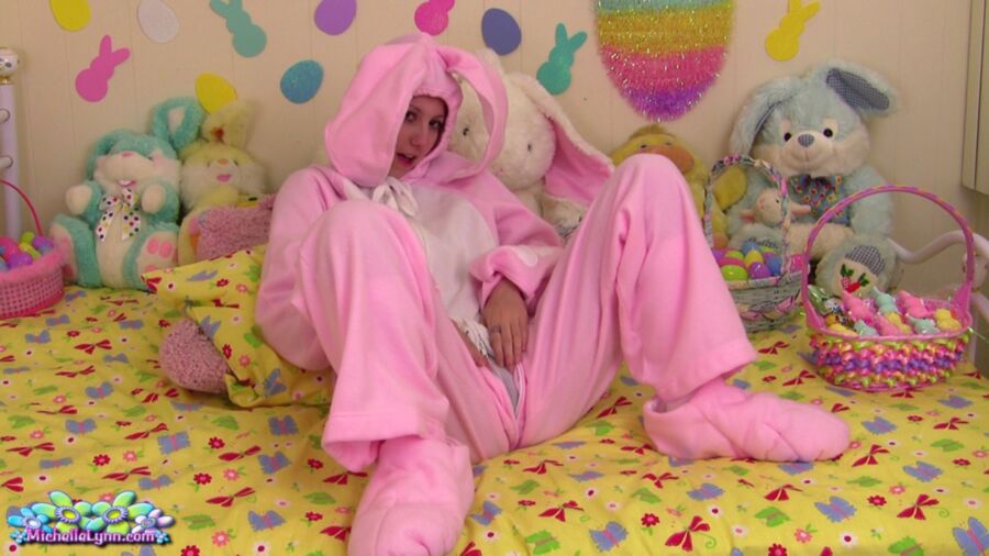 Free porn pics of MichelleLynn in a bunny costume 21 of 90 pics