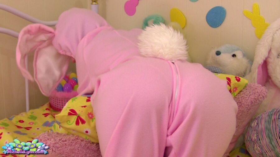 Free porn pics of MichelleLynn in a bunny costume 13 of 90 pics