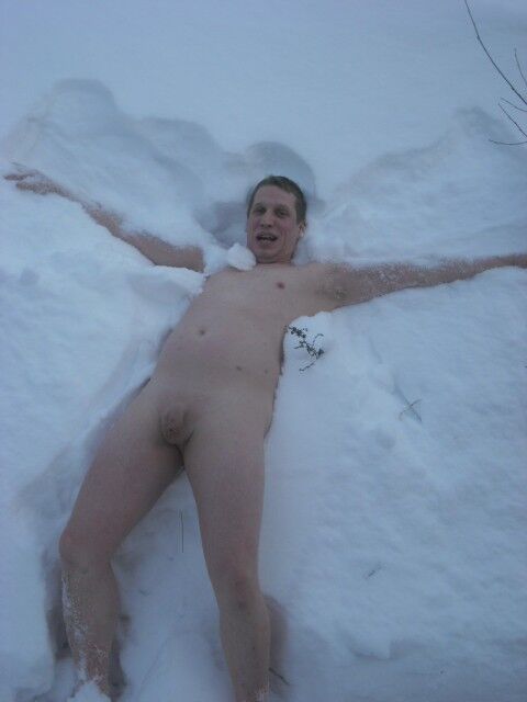 Free porn pics of winter with nude men 7 of 22 pics