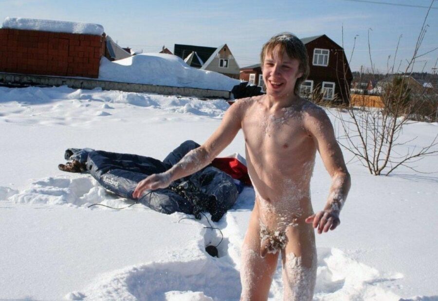 Free porn pics of winter with nude men 17 of 22 pics