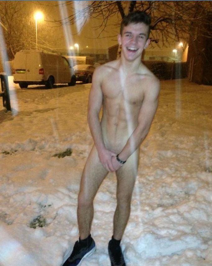 Free porn pics of winter with nude men 11 of 22 pics