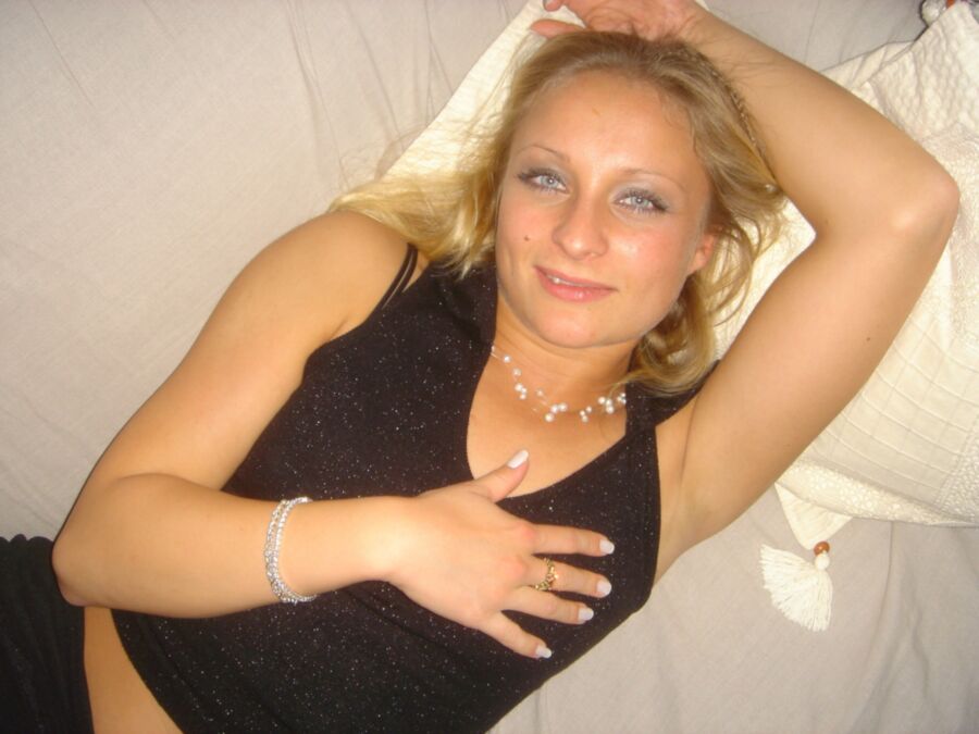 Free porn pics of Private Urlaubsbilder einer schwedischen Blondine 14 of 156 pics