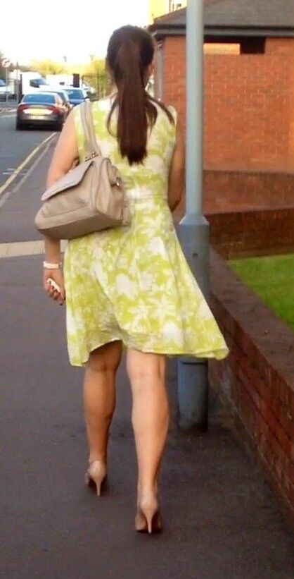 Free porn pics of MILF Super-Slut LOVES showing off her sexy legs! [UK Candid] 21 of 23 pics